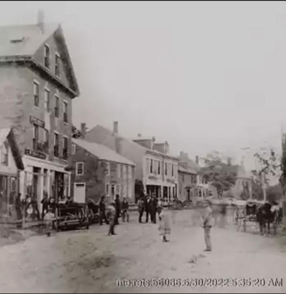 37 & 39 E Main Street Searsport ME 04974