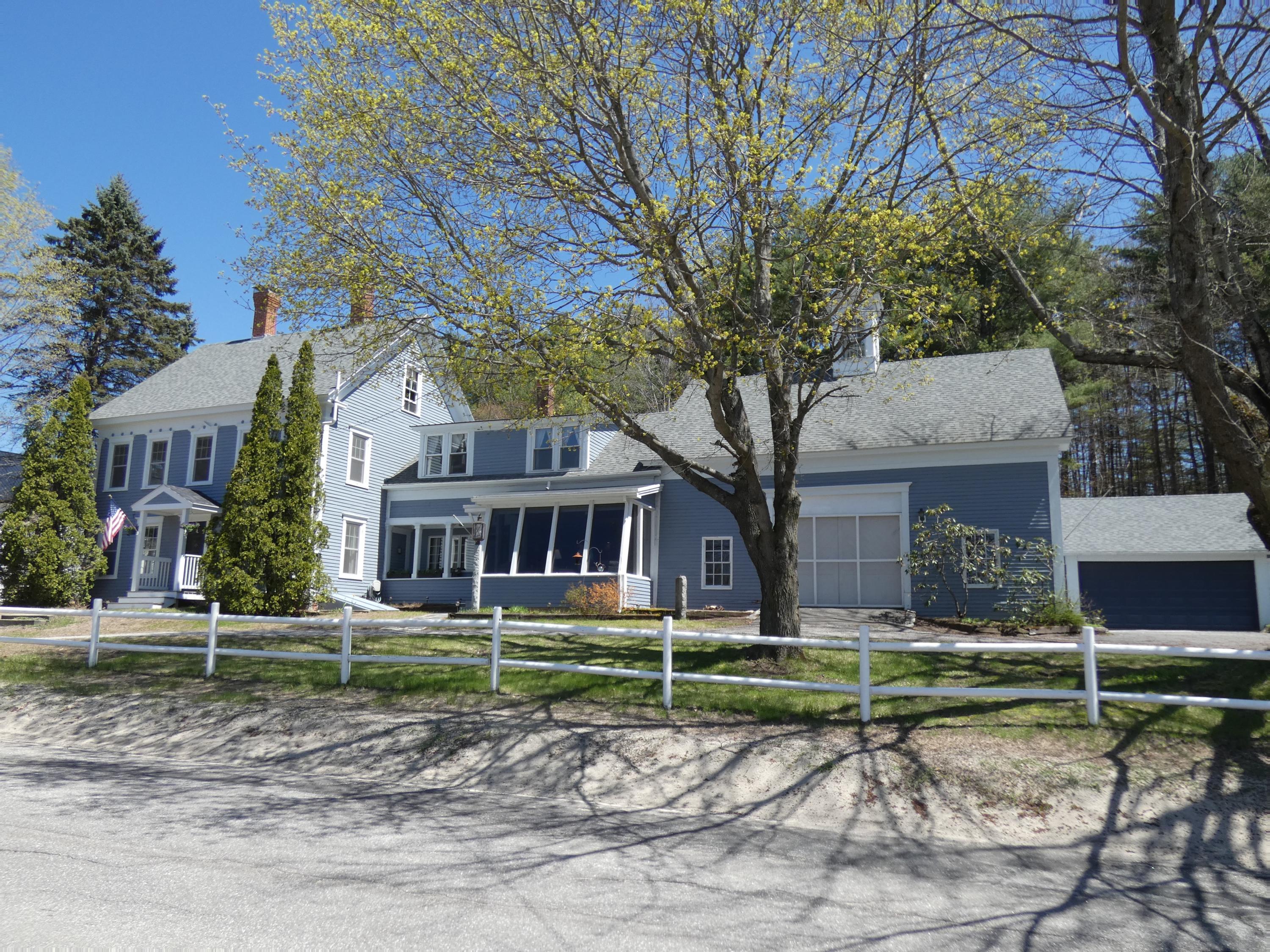 19 Main Street Raymond ME 04071
