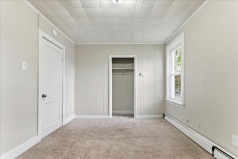 935 Sabattus Street Lewiston ME 04240