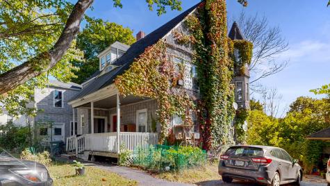 17 Beacon Avenue Auburn ME 04210