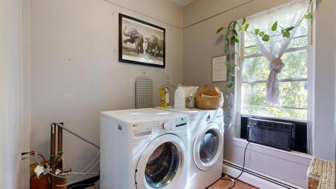 17 Beacon Avenue Auburn ME 04210