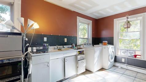 17 Beacon Avenue Auburn ME 04210