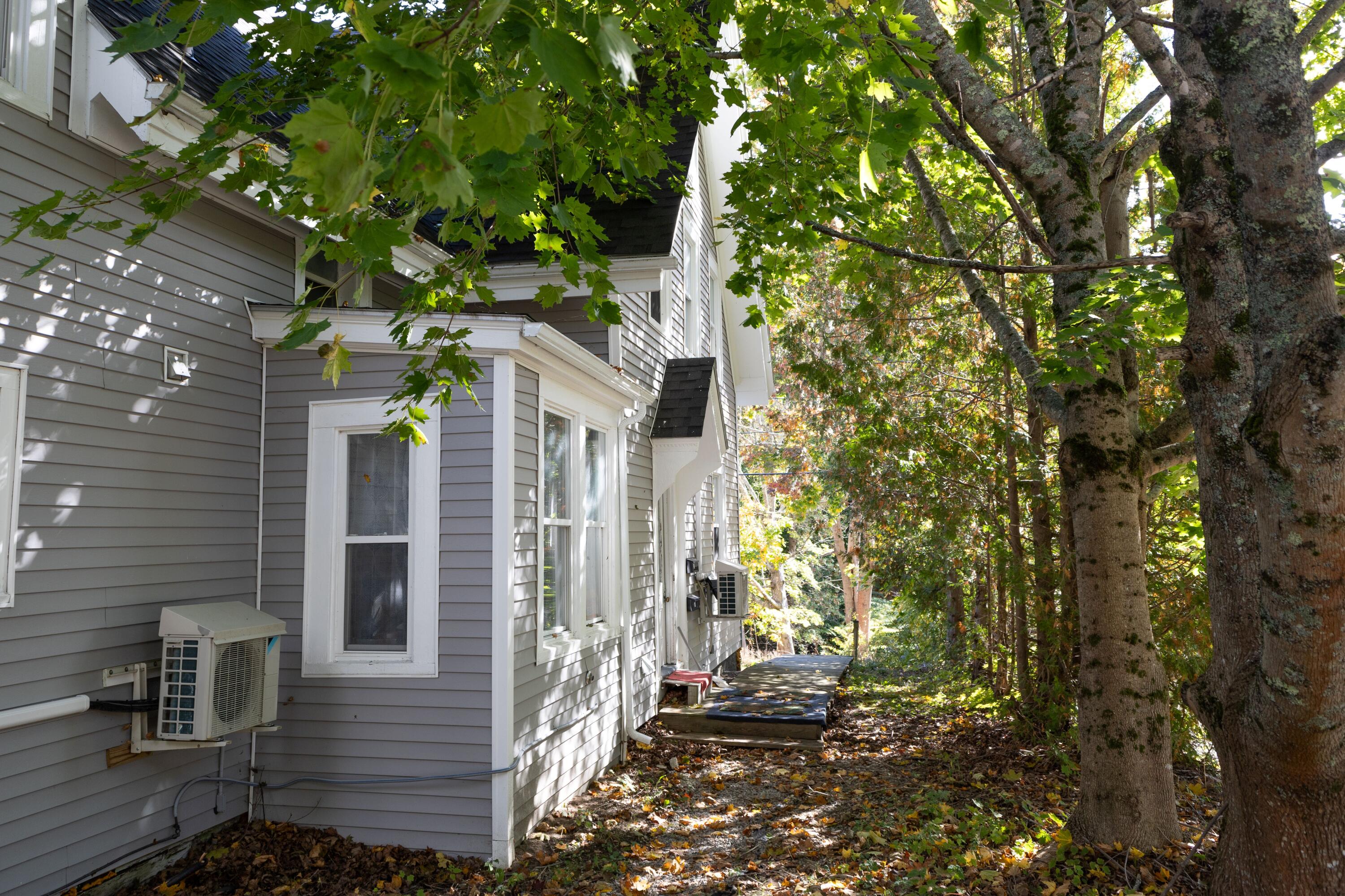 19 Central Street Ellsworth ME 04605