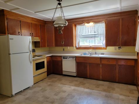 18 North Garand Street Winslow ME 04901