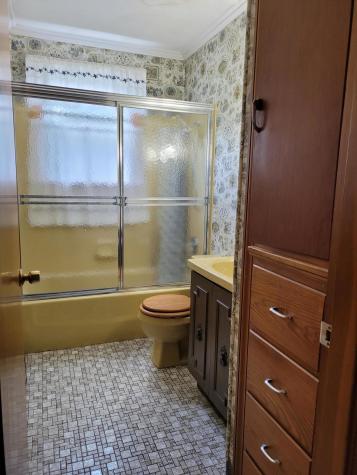18 North Garand Street Winslow ME 04901