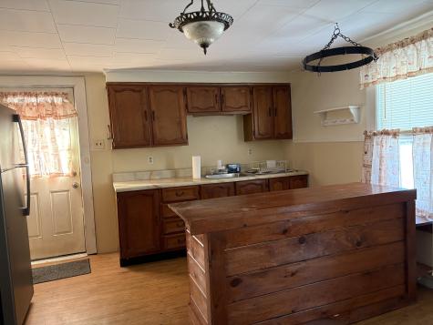 5 Ralph Avenue Lewiston ME 04240