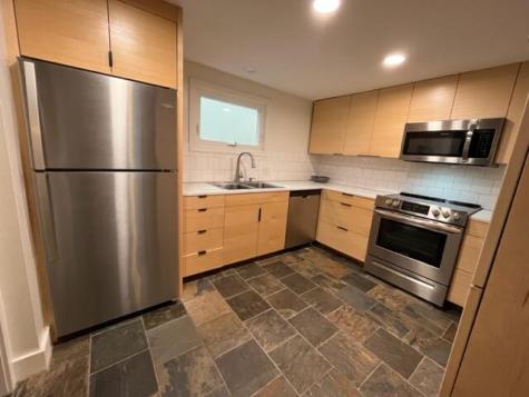 17 Grove Street Rockland ME 04841