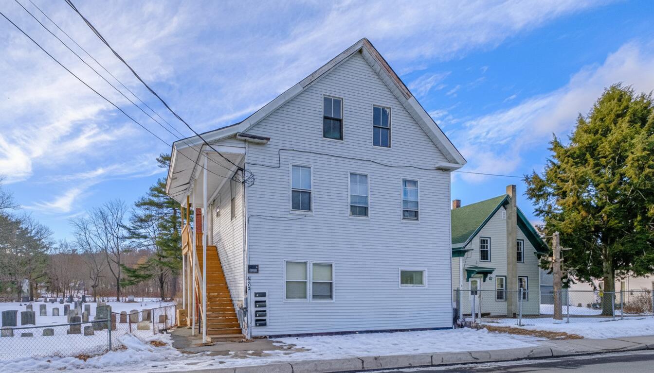 673 River Avenue Gardiner ME 04345