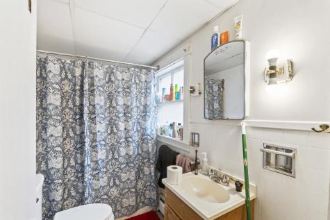 9 Jefferson Street Augusta ME 04330