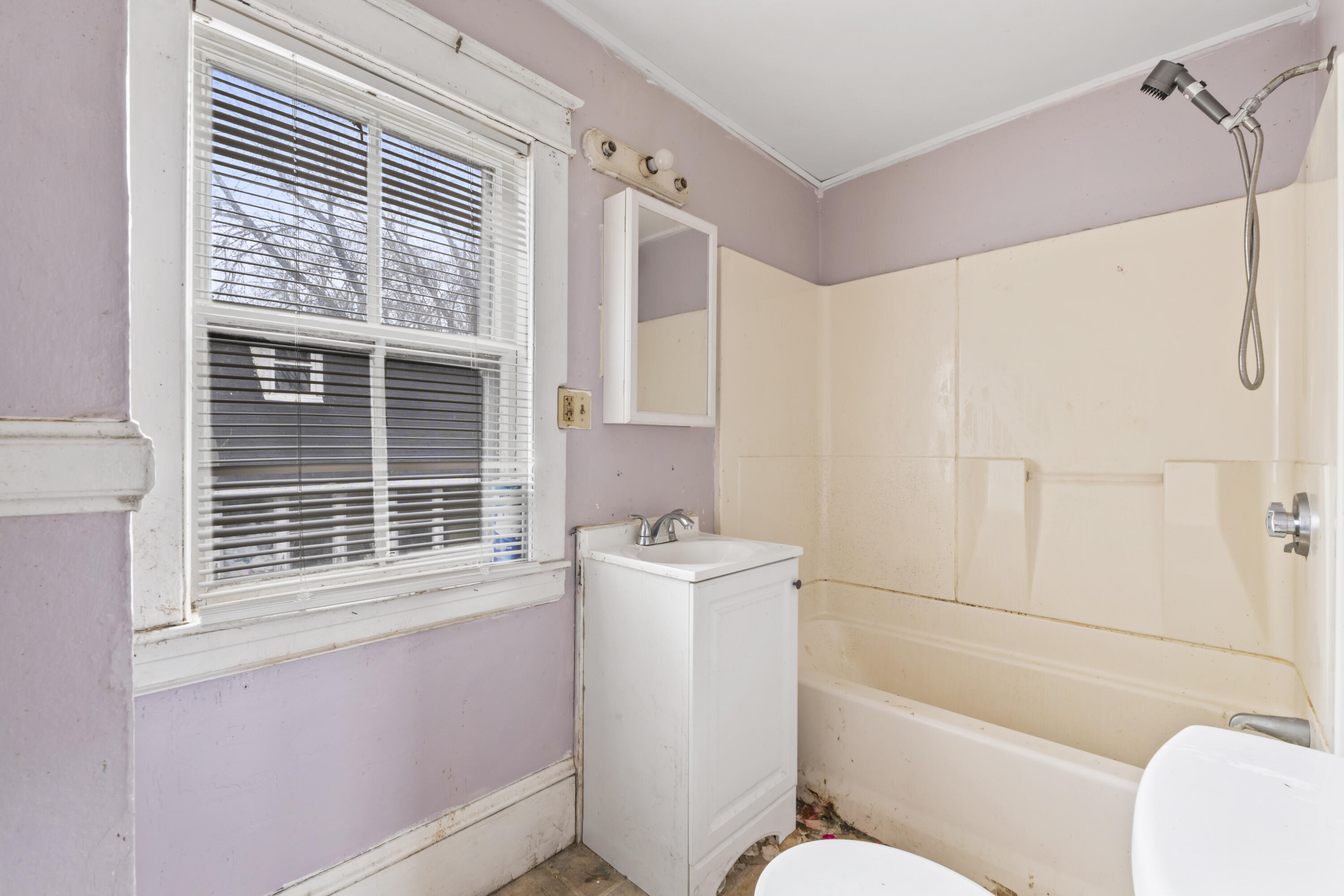 9 Jefferson Street Augusta ME 04330