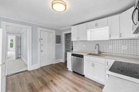 10-12 Pine Street Kittery ME 03904