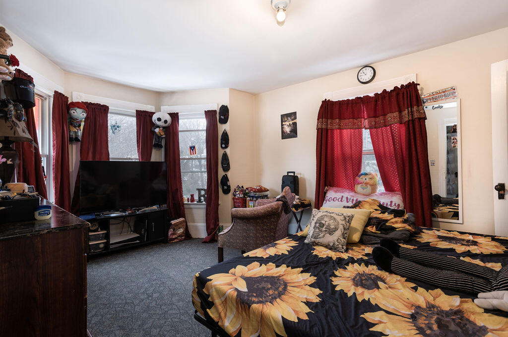 10-12 Pine Street Kittery ME 03904