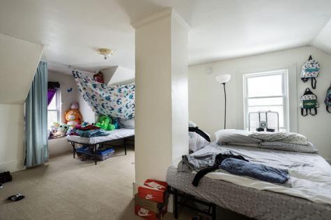 10-12 Pine Street Kittery ME 03904