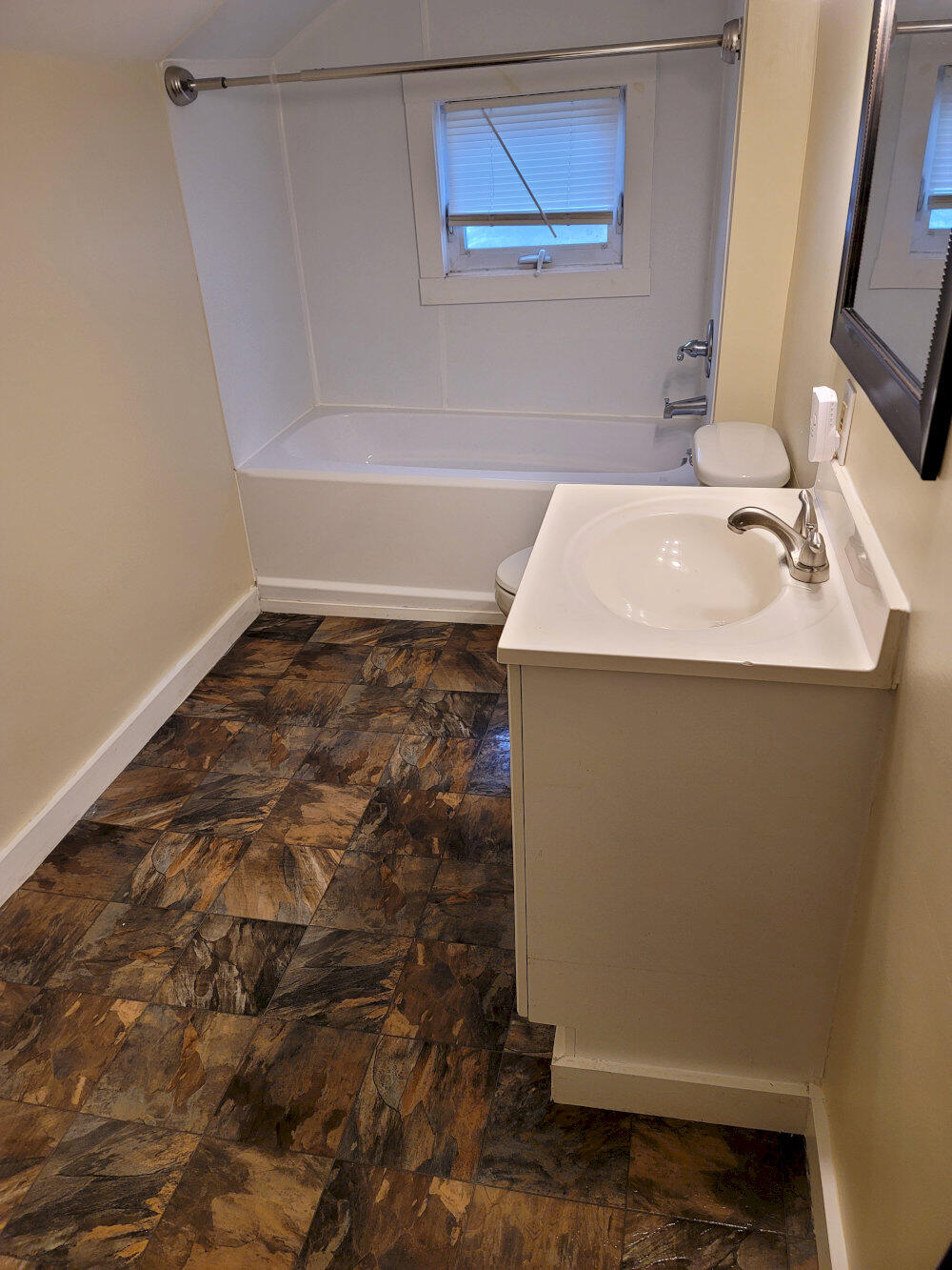 14 Dinsmore Street Skowhegan ME 04976