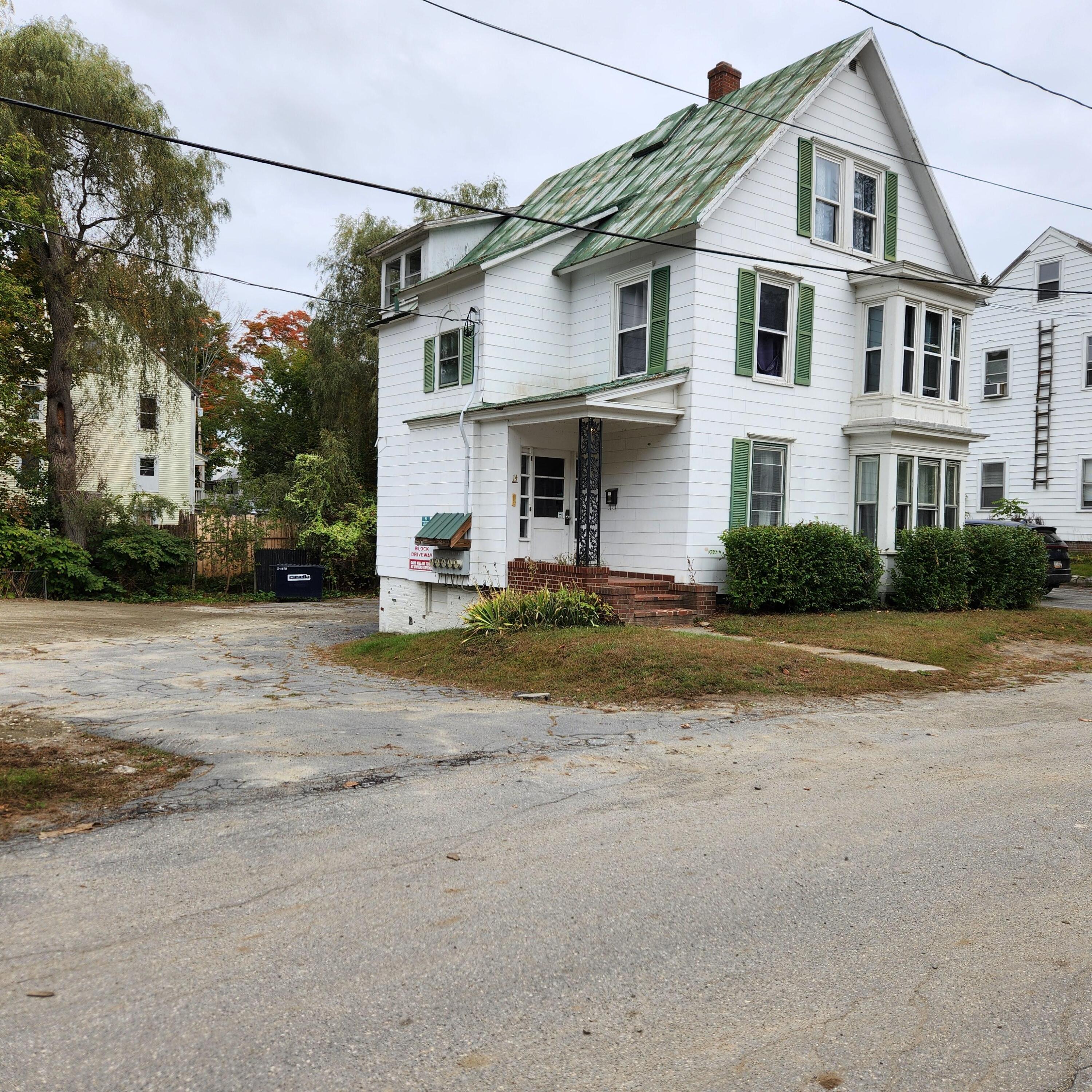 14 Dinsmore Street Skowhegan ME 04976