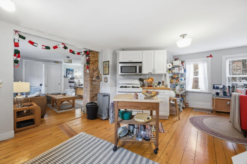 11 Russell Street Portland ME 04102