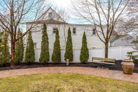 11 Russell Street Portland ME 04102