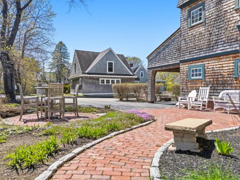 439 York Street York ME 03909