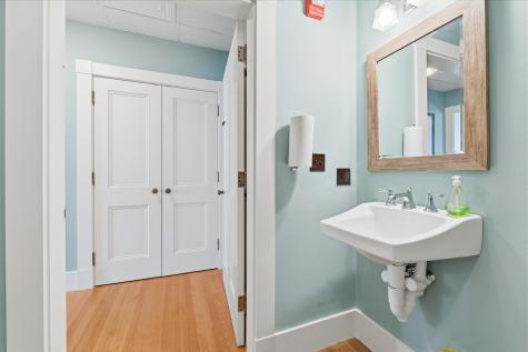 439 York Street York ME 03909