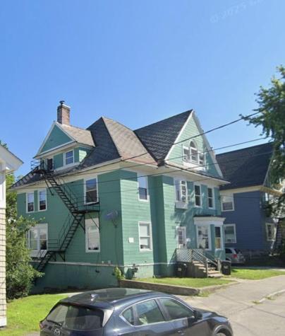 92 Pine Street Lewiston ME 04240