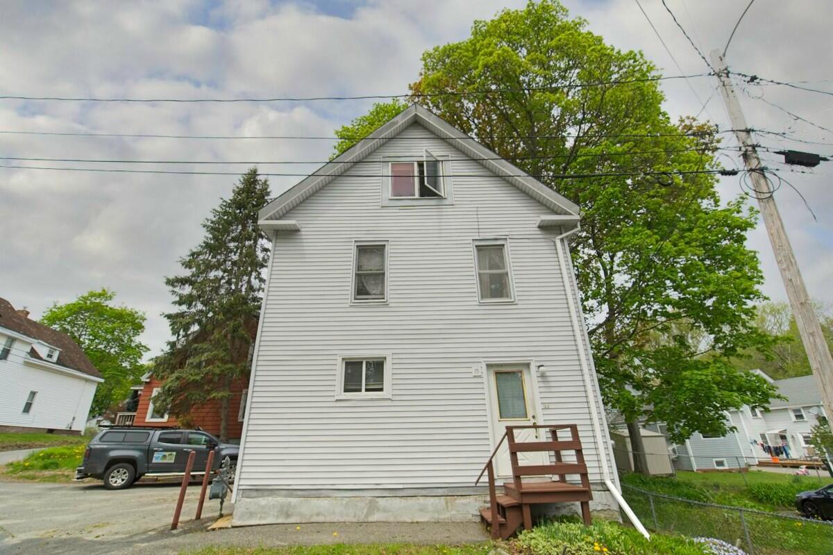15 Grace Court Bangor ME 04401