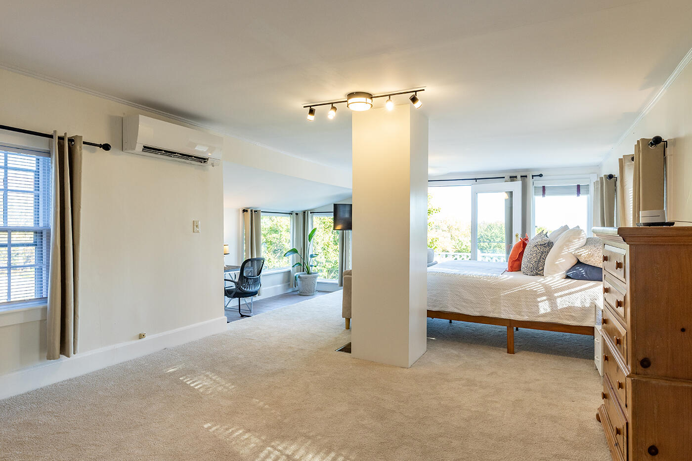 59 High Street Camden ME 04843