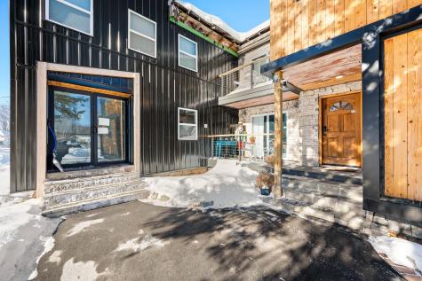 8 Thomas Street Madison ME 04950