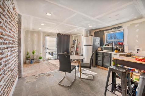 8 Thomas Street Madison ME 04950