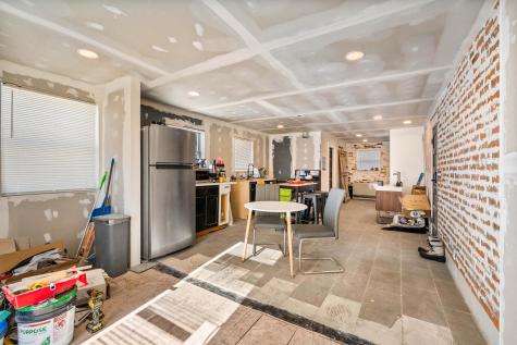 8 Thomas Street Madison ME 04950