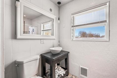 8 Thomas Street Madison ME 04950