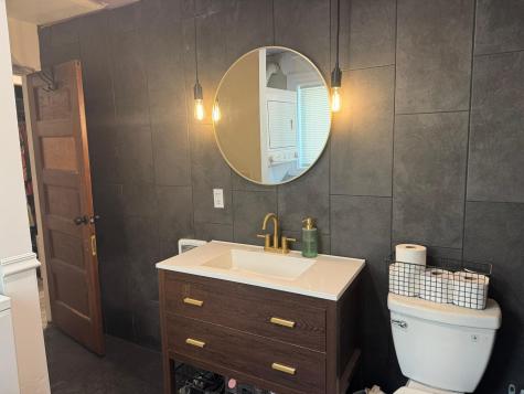 8 Thomas Street Madison ME 04950