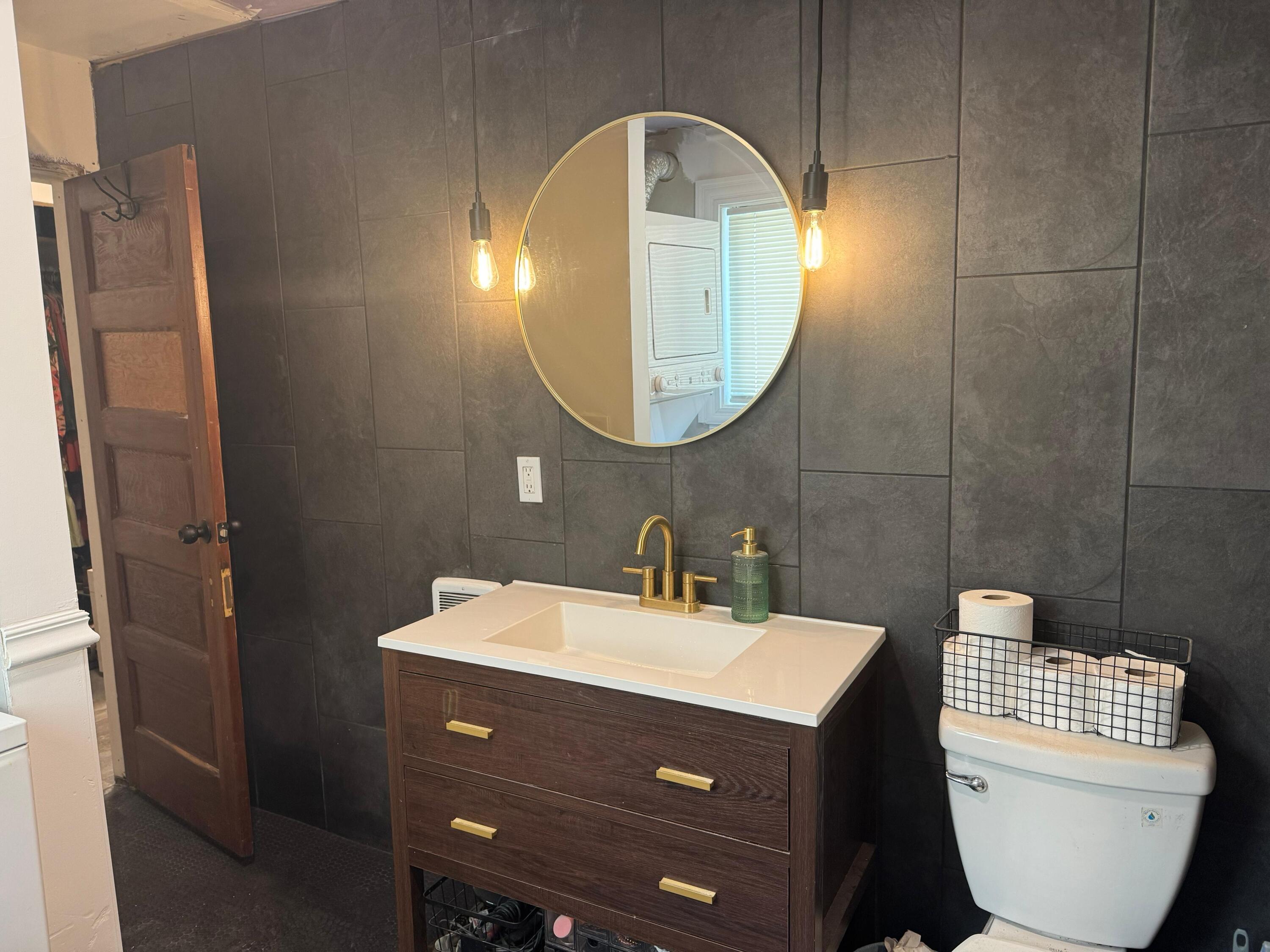 8 Thomas Street Madison ME 04950