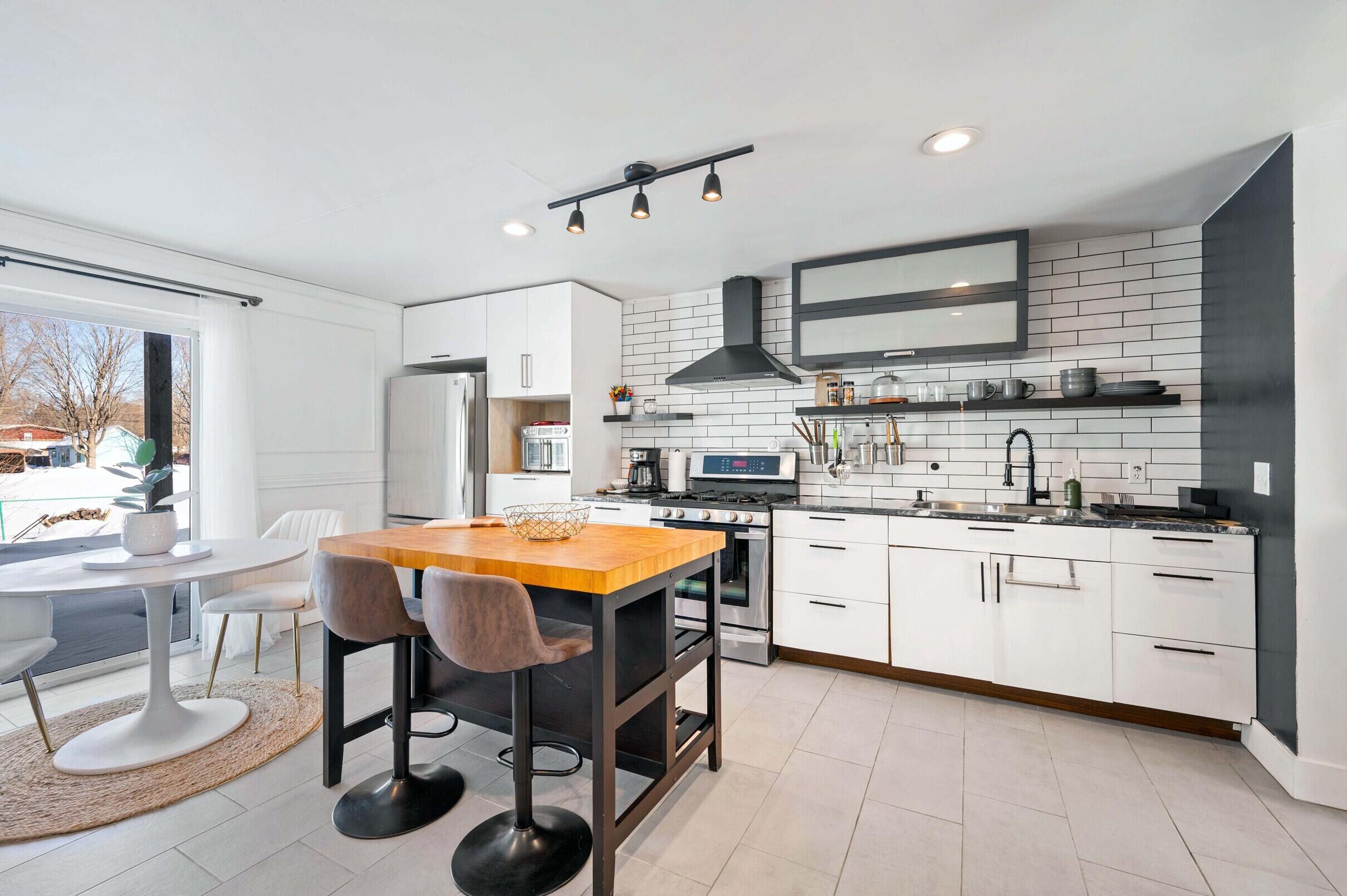 8 Thomas Street Madison ME 04950