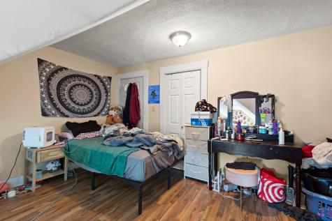 35 Union Street Auburn ME 04210