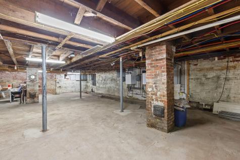 35 Union Street Auburn ME 04210