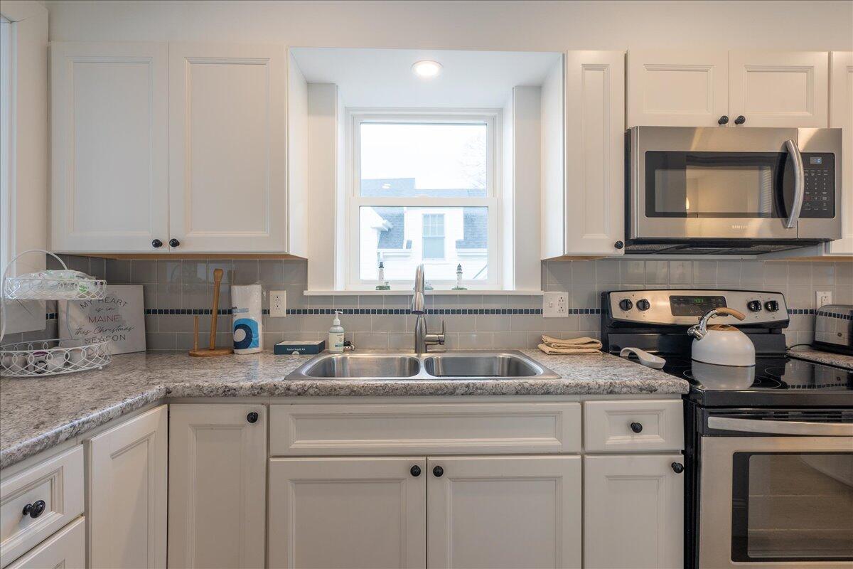 40 Atlantic Avenue Boothbay Harbor ME 04538