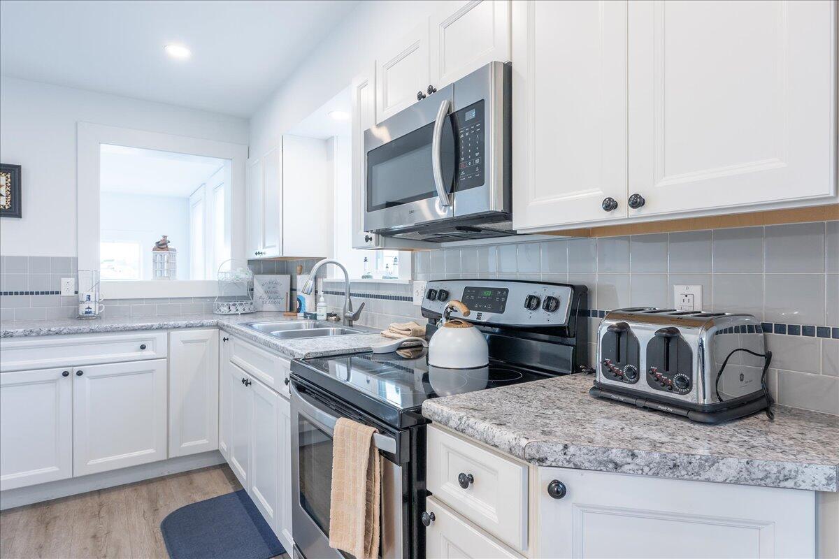 40 Atlantic Avenue Boothbay Harbor ME 04538