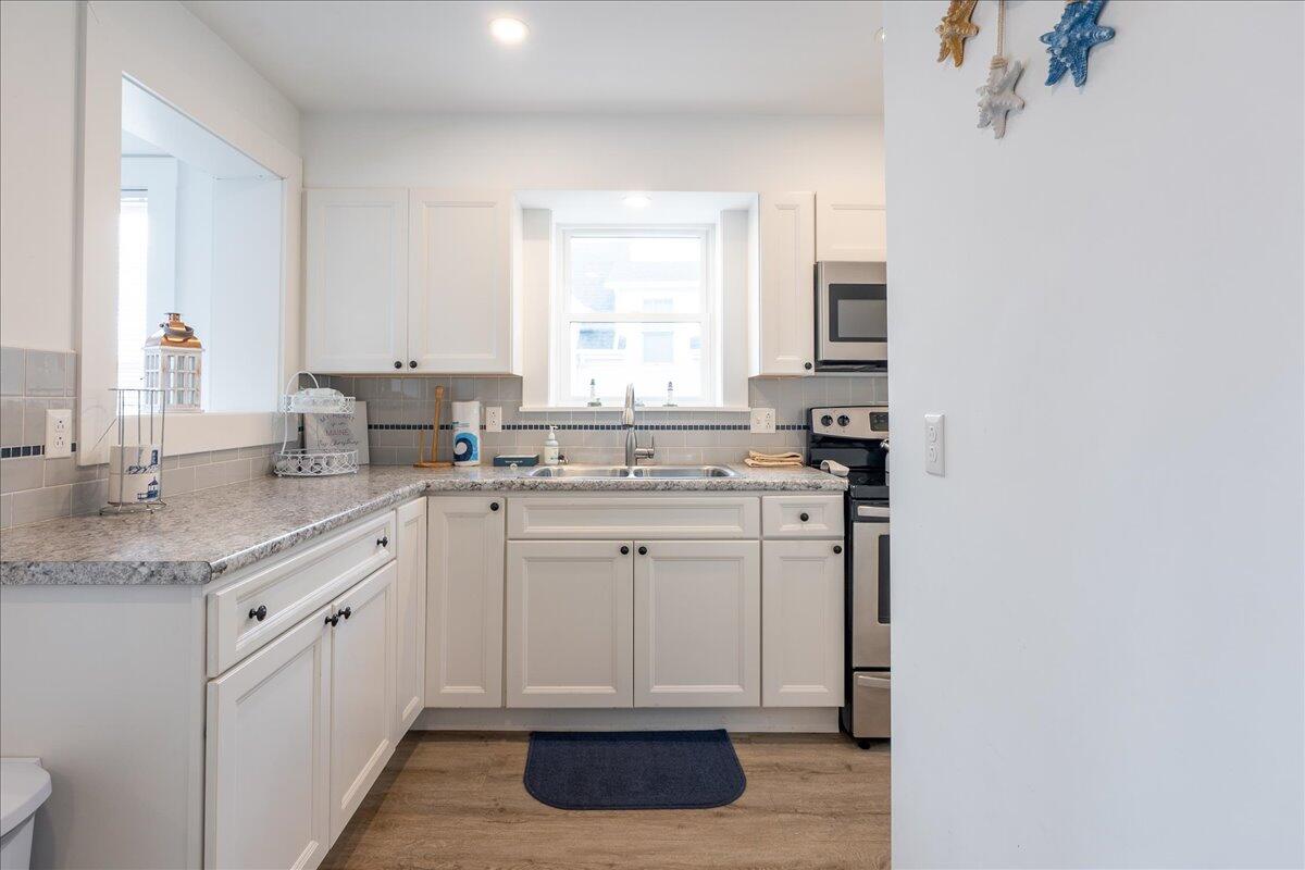 40 Atlantic Avenue Boothbay Harbor ME 04538