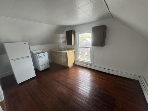 8 High Street Waterville ME 04901