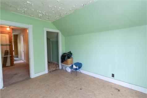 31 Weld Street Dixfield ME 04224