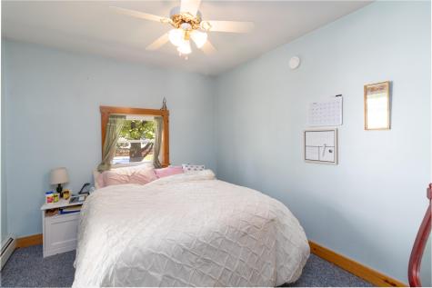 31 Weld Street Dixfield ME 04224