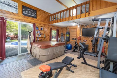 31 Weld Street Dixfield ME 04224