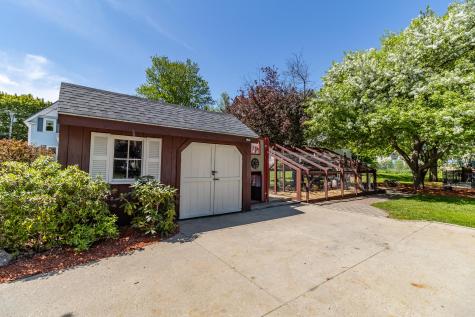 31 Weld Street Dixfield ME 04224