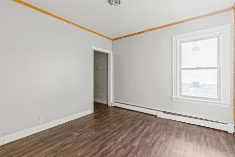 174 Bartlett Street Lewiston ME 04240
