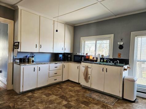 23 Western Avenue Waterville ME 04901