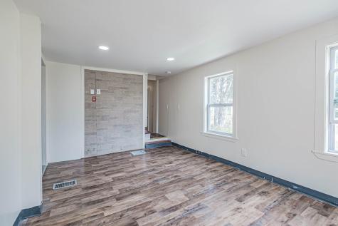 178 Main Street Lisbon ME 04252