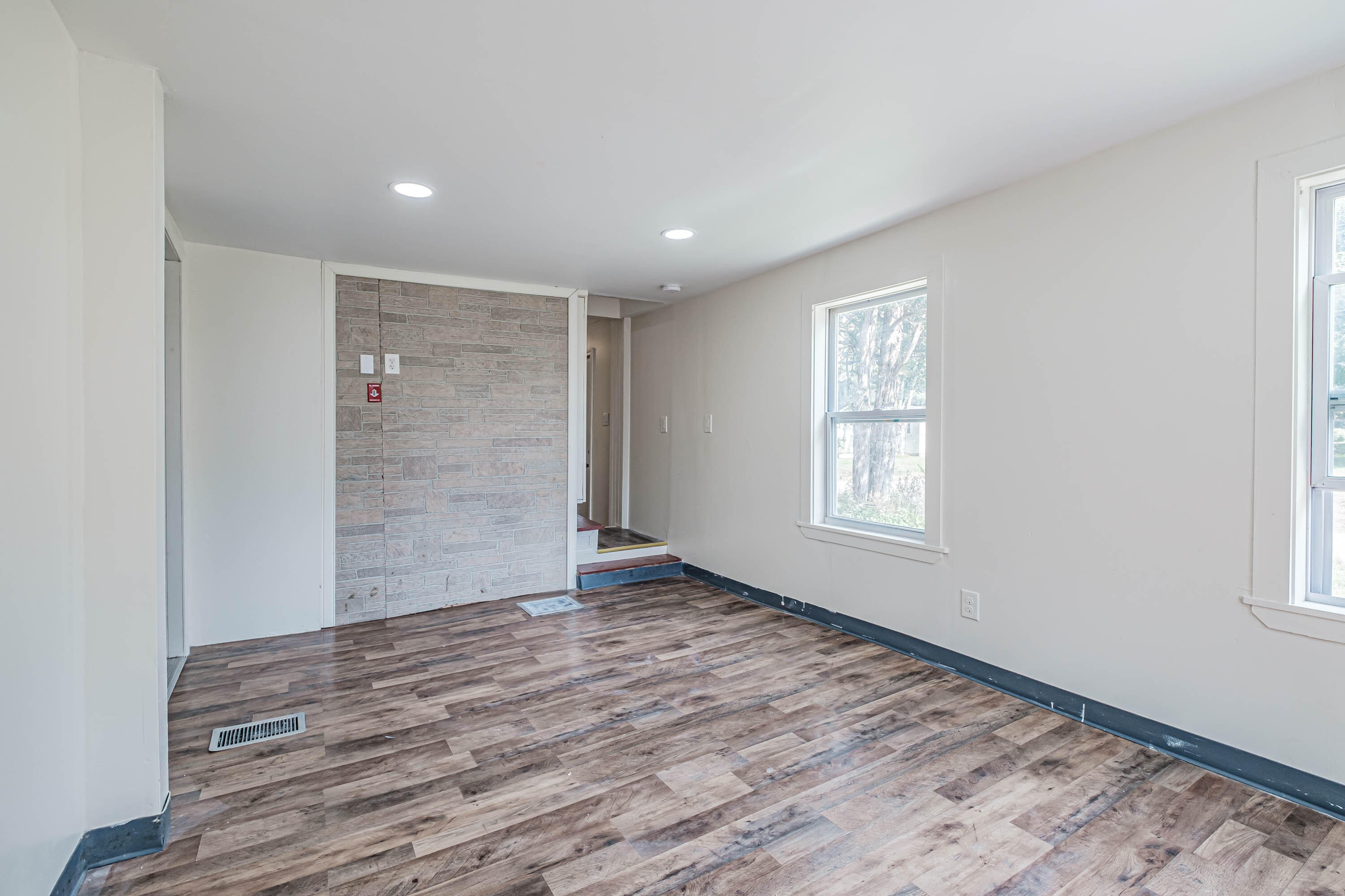 178 Main Street Lisbon ME 04252