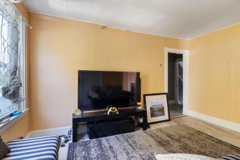 154 Madison Street Auburn ME 04210