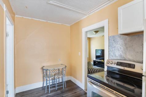 154 Madison Street Auburn ME 04210