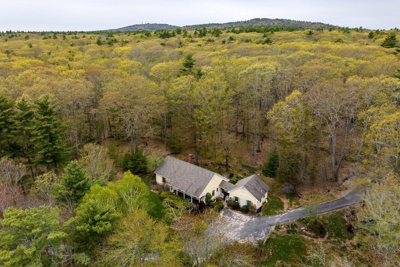 86 Josiah Norton Road York ME 03902